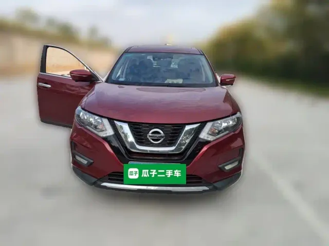 Nissan X-Trail — Фото автомобиля 2