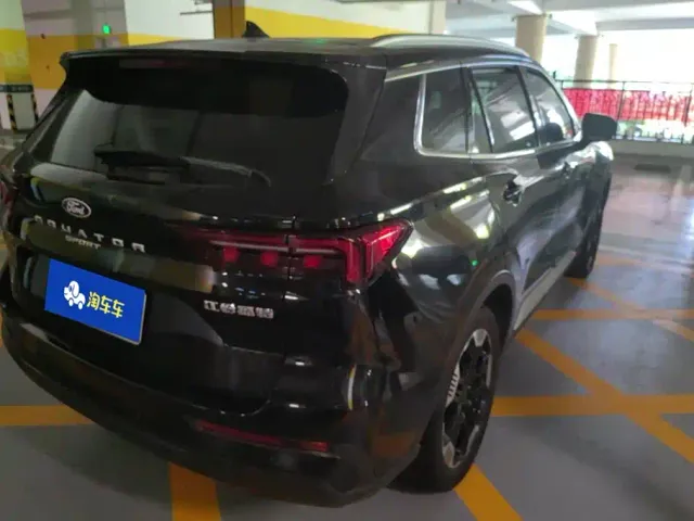 Ford Lingrui — Фото автомобиля 3
