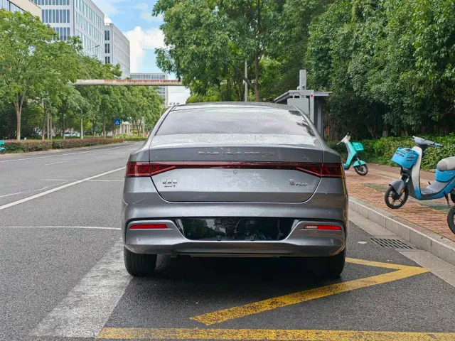 BYD Qin PLUS — Фото автомобиля 6