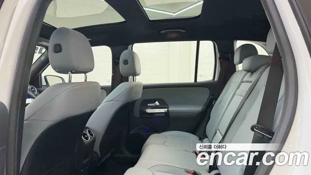 Mercedes-Benz GLB-Class — Фото автомобиля 20