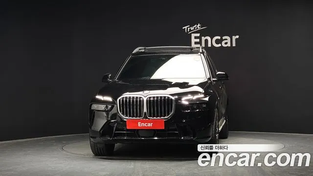 BMW X7 — Фото автомобиля 3