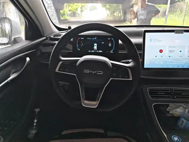 BYD Qin PLUS — Фото автомобиля 2