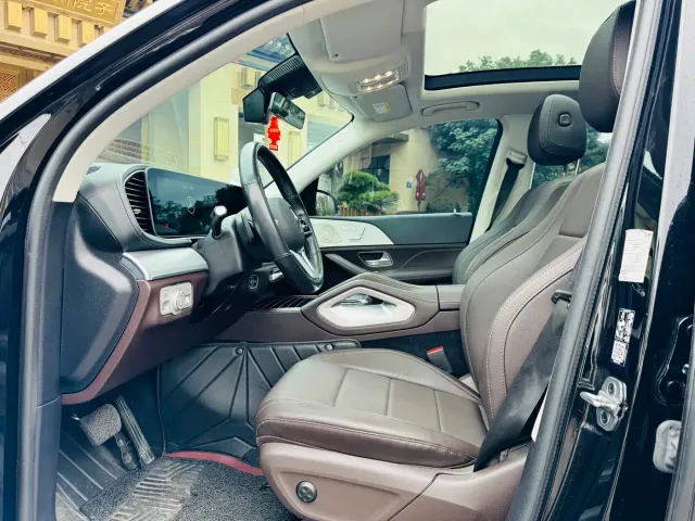 Mercedes-Benz GLE-Class — Фото автомобиля 4