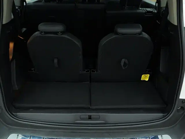 Peugeot 5008 — Фото автомобиля 12