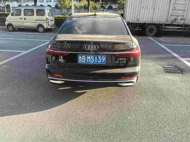Audi A6L — Фото автомобиля 5