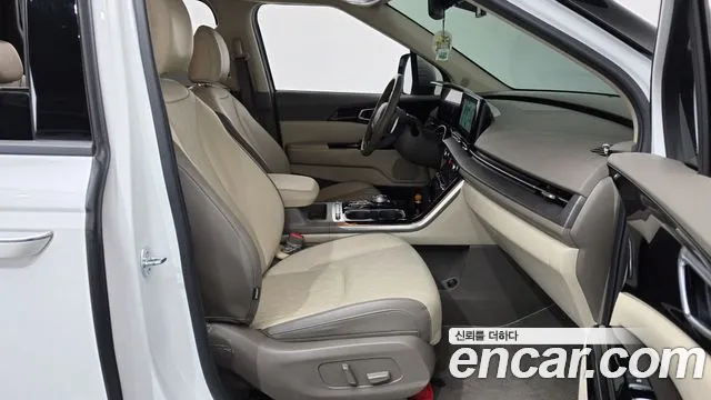 Kia Carnival 4th Gen — Фото автомобиля 16