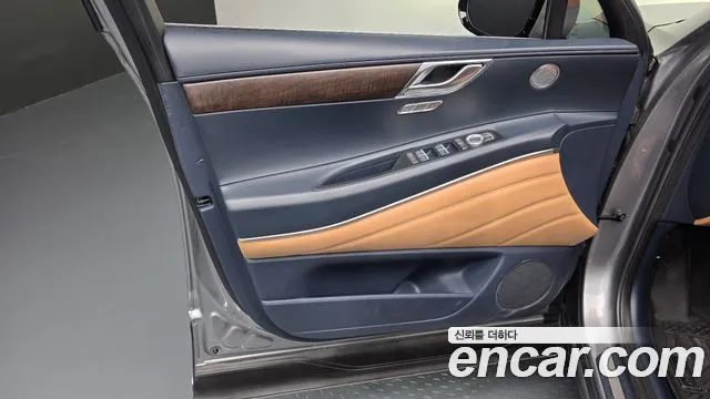 Genesis GV80 — Фото автомобиля 13