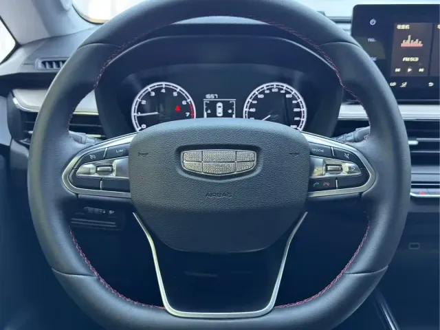 Geely Vision X3 — Фото автомобиля 9