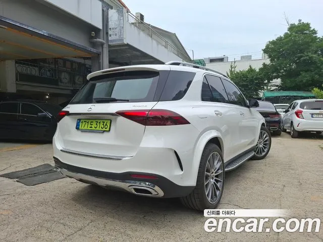 Mercedes-Benz GLE-Class — Фото автомобиля 3
