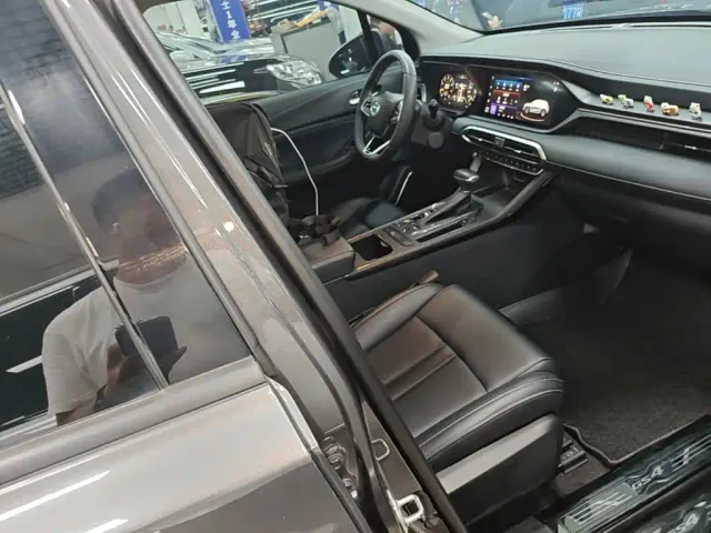 GAC Trumpchi GS4 — Фото автомобиля 3