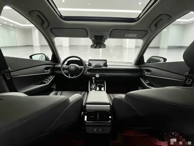 Honda Accord — Фото автомобиля 8