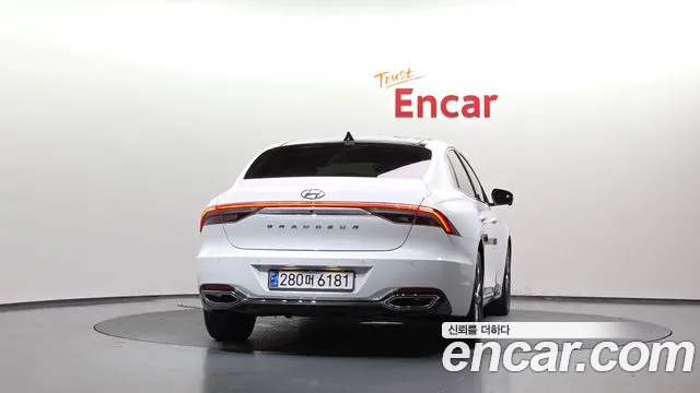 Hyundai Grandeur Grandeur (New) — Фото автомобиля 4
