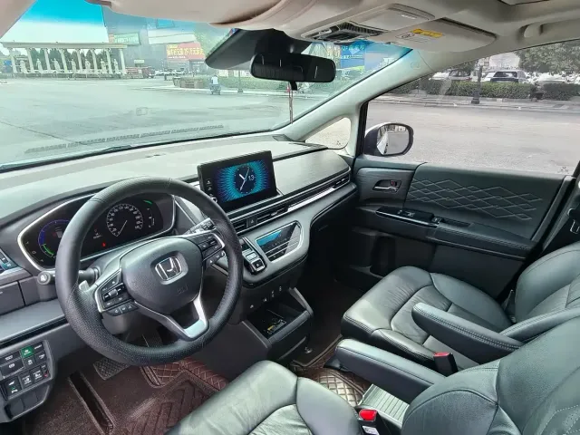 Honda Elysion 2024 2.0L e:HEV Luxury Edition — Фото автомобиля 17