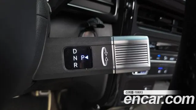 Hyundai Staria New — Фото автомобиля 12