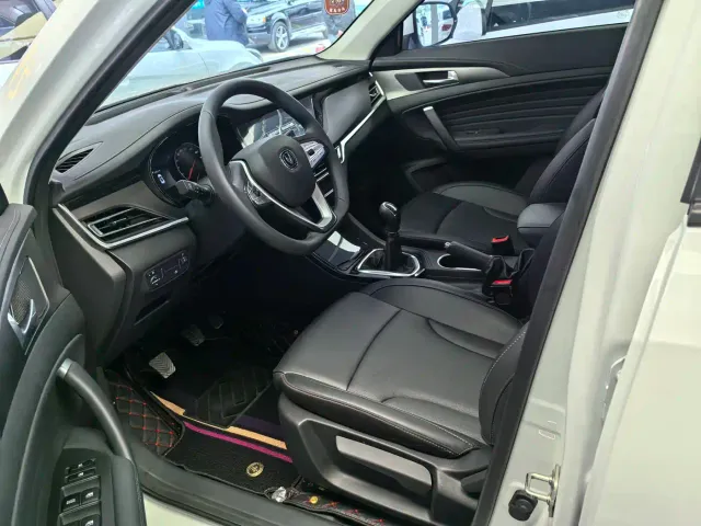 Changan Changan CS35 PLUS 2022 1.6L Manual Luxury Edition — Фото автомобиля 7