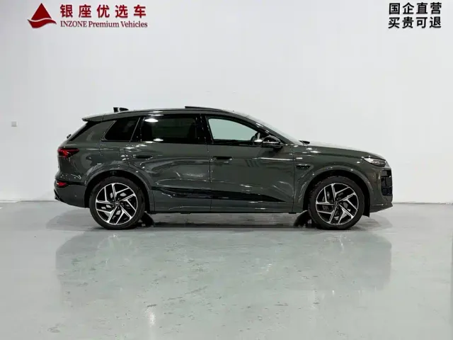 Audi Q6L e-tron — Фото автомобиля 4