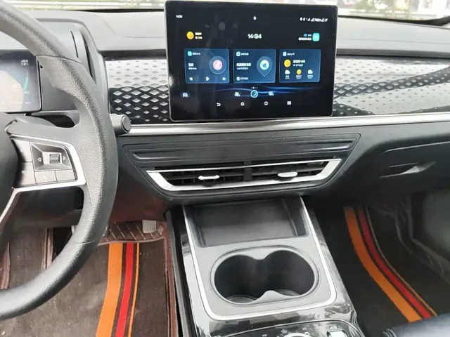 BYD Qin PLUS — Фото автомобиля 12