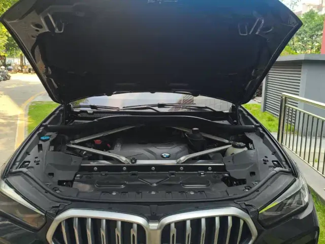 BMW X6 — Фото автомобиля 10