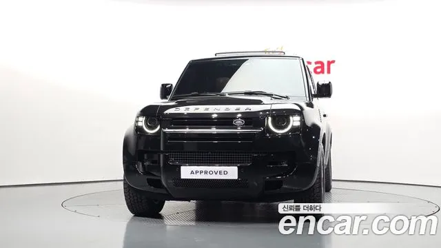 Land Rover Defender — Фото автомобиля 3