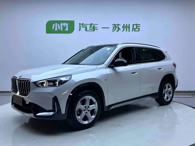 Фотография автомобиля — BMW X1