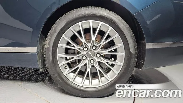 Genesis G80 Бензин 2.5 турбо AWD — Фото автомобиля 18