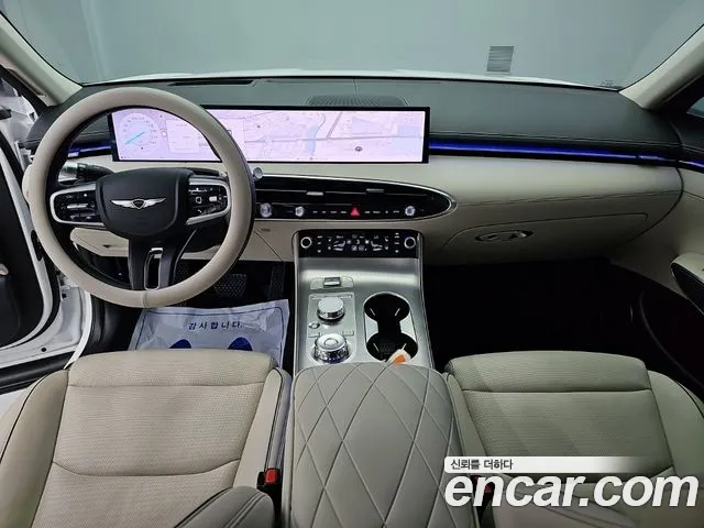 Genesis GV70 2.5T Бензин 2WD — Фото автомобиля 3