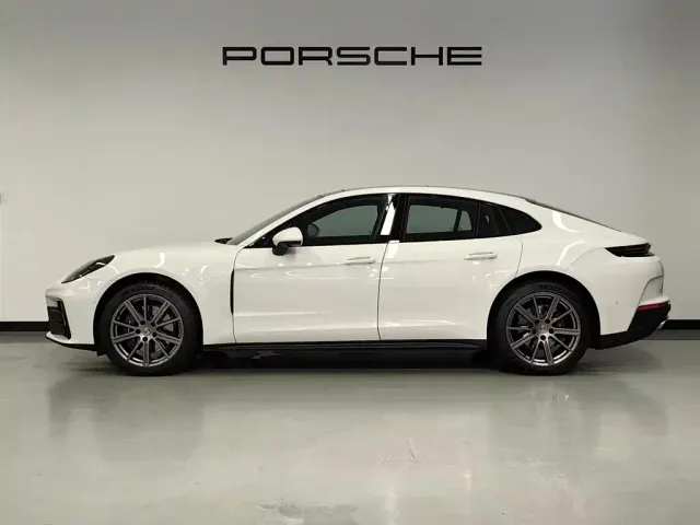 Porsche Panamera — Фото автомобиля 12