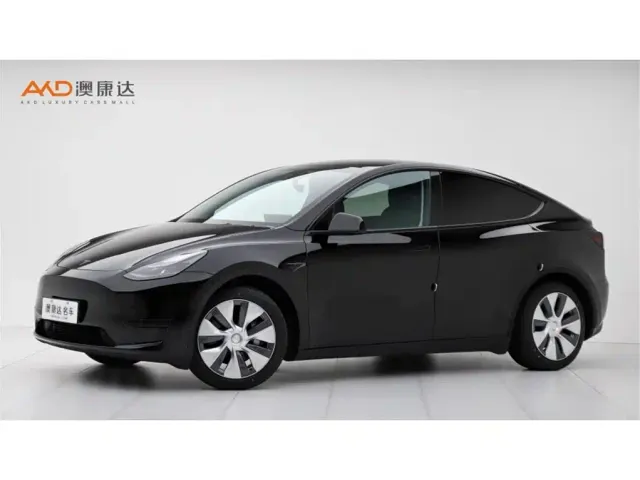 Фотография автомобиля — Tesla Model Y