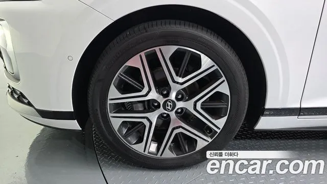 Hyundai Grandeur GN7 — Фото автомобиля 5