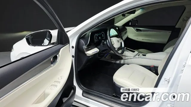 Hyundai Grandeur New — Фото автомобиля 15