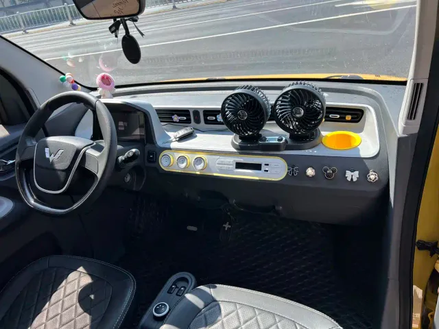 Wuling Hongguang Mini EV — Фото автомобиля 8