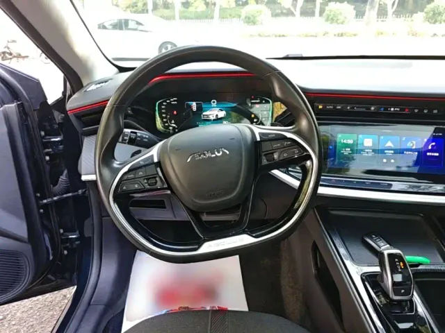 Dongfeng Yixuan MAX — Фото автомобиля 10