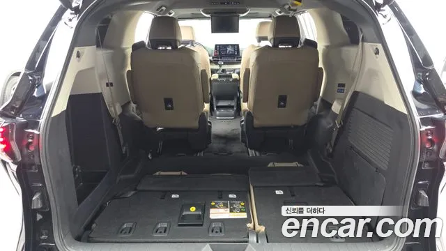 Toyota Sienna Generation 4 — Фото автомобиля 20