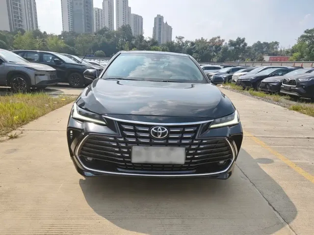 Toyota Avalon 2022 2.0L Progressive Edition — Фото автомобиля 3