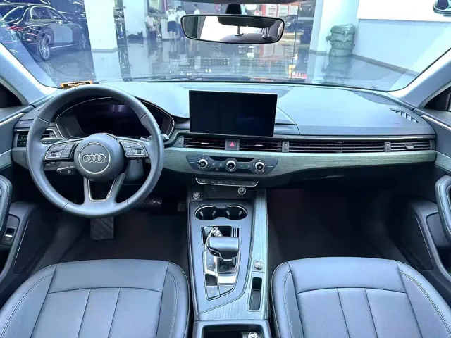 Audi A4L — Фото автомобиля 7