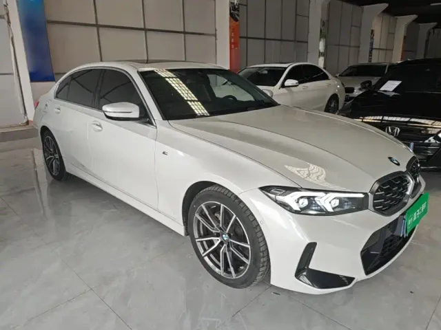 BMW 3 Series — Фото автомобиля 3