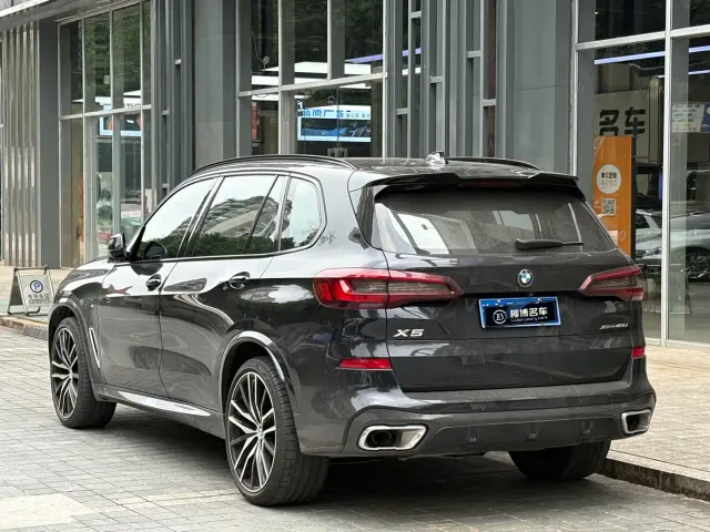 BMW X5 — Фото автомобиля 4