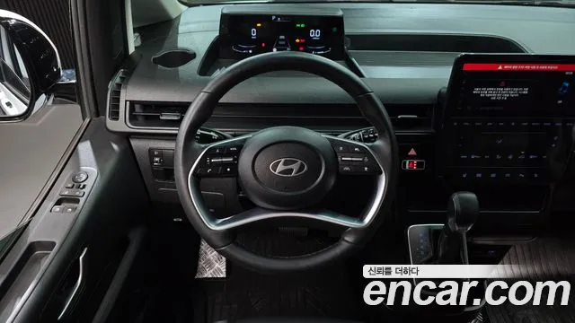 Hyundai Staria — Фото автомобиля 13