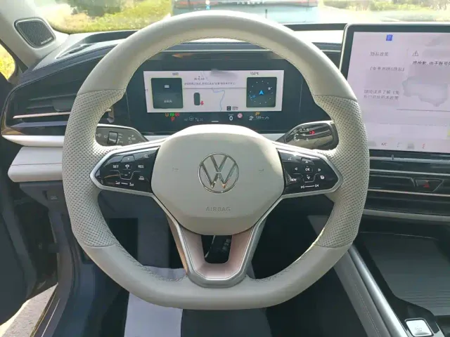 Volkswagen Passat — Фото автомобиля 6