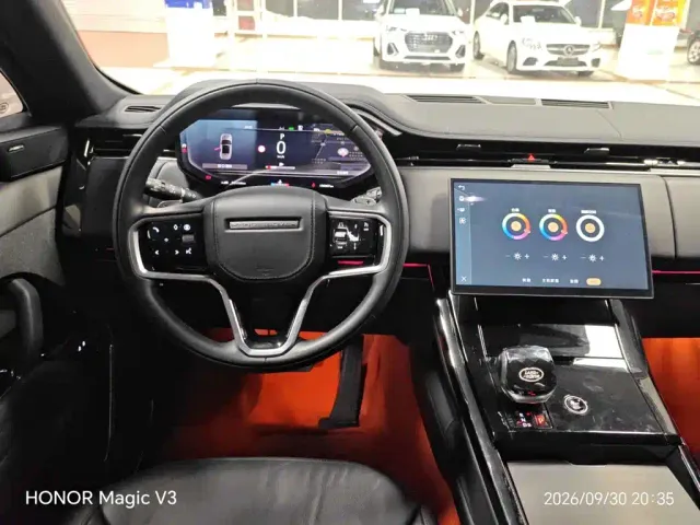 Land Rover Range Rover Sport — Фото автомобиля 12