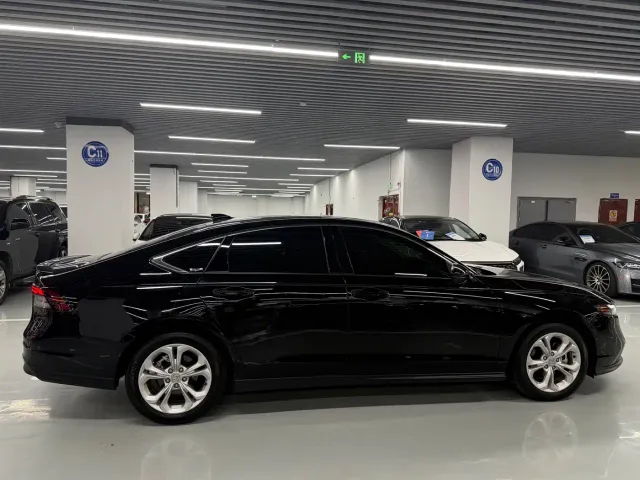 Honda Accord — Фото автомобиля 4