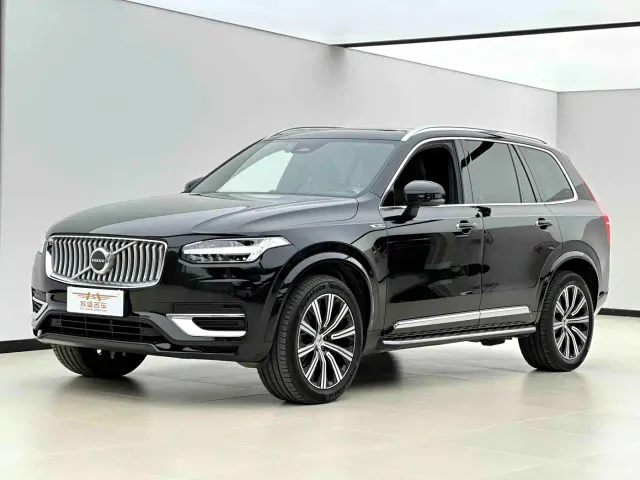 Фотография автомобиля — Volvo XC90
