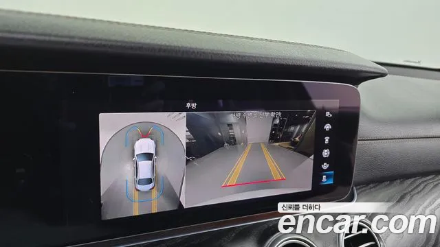 Mercedes-Benz E-Class — Фото автомобиля 11