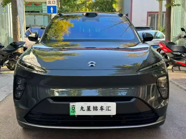 Nio ES8 — Фото автомобиля 2
