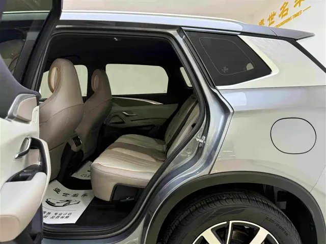 BYD Song Pro — Фото автомобиля 6