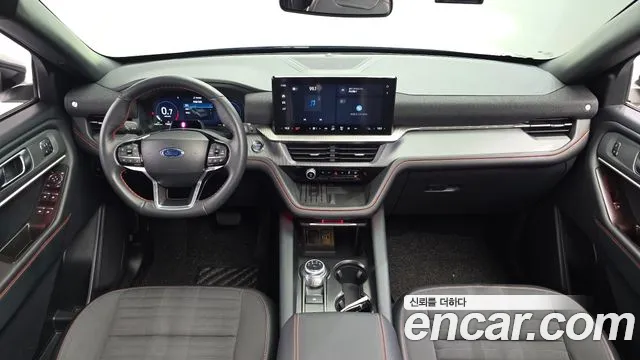 Ford Explorer — Фото автомобиля 7