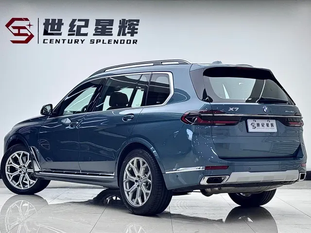 BMW X7 — Фото автомобиля 4