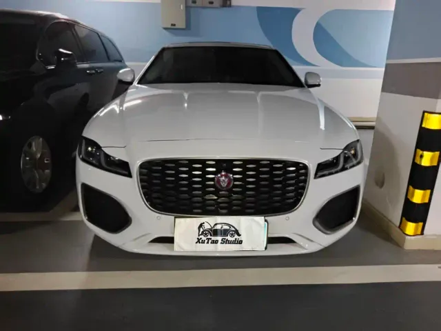 Jaguar XFL — Фото автомобиля 3