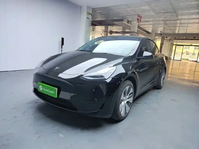 Фотография автомобиля — Tesla Model Y