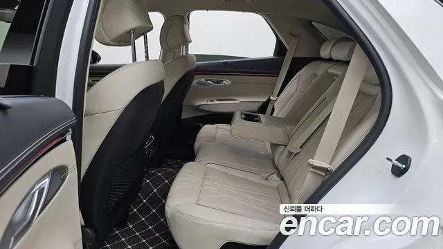 Genesis GV70 3.5T Бензин AWD — Фото автомобиля 23